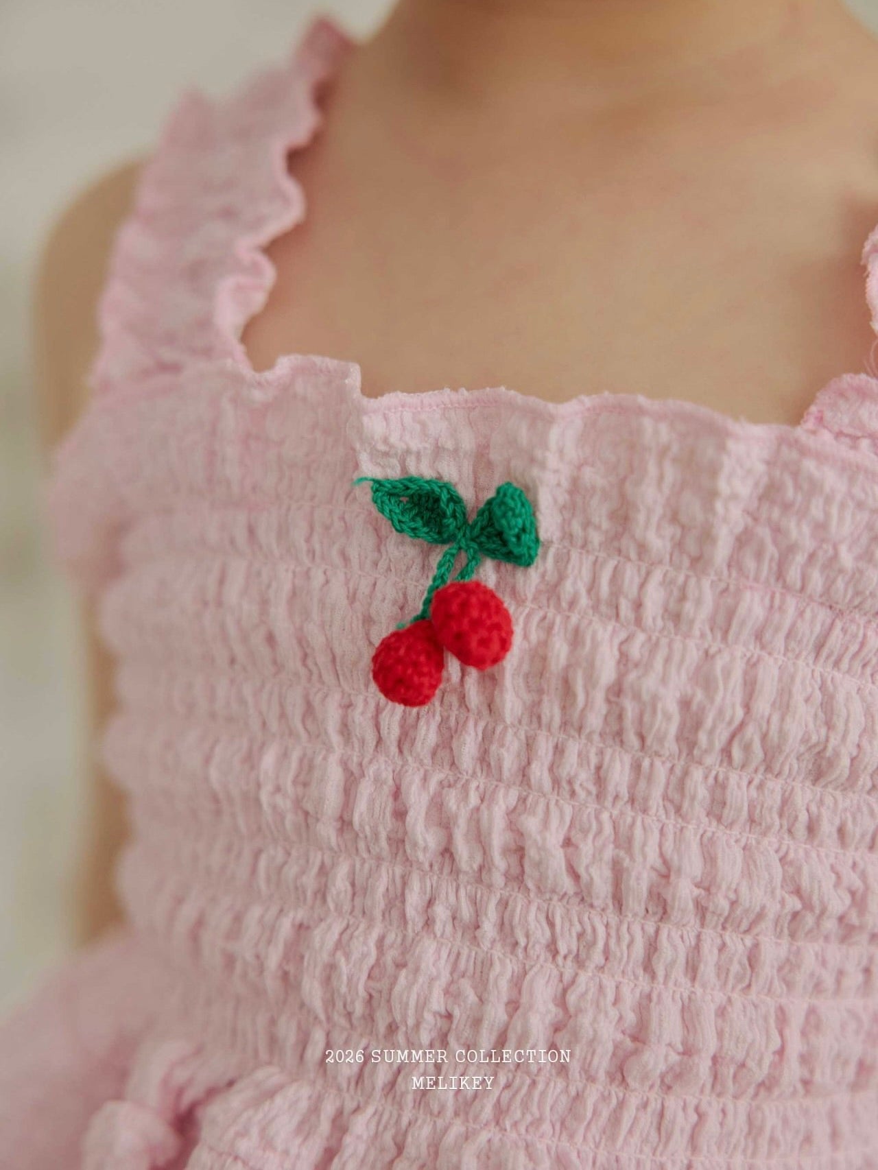 Cherry tucking blouse