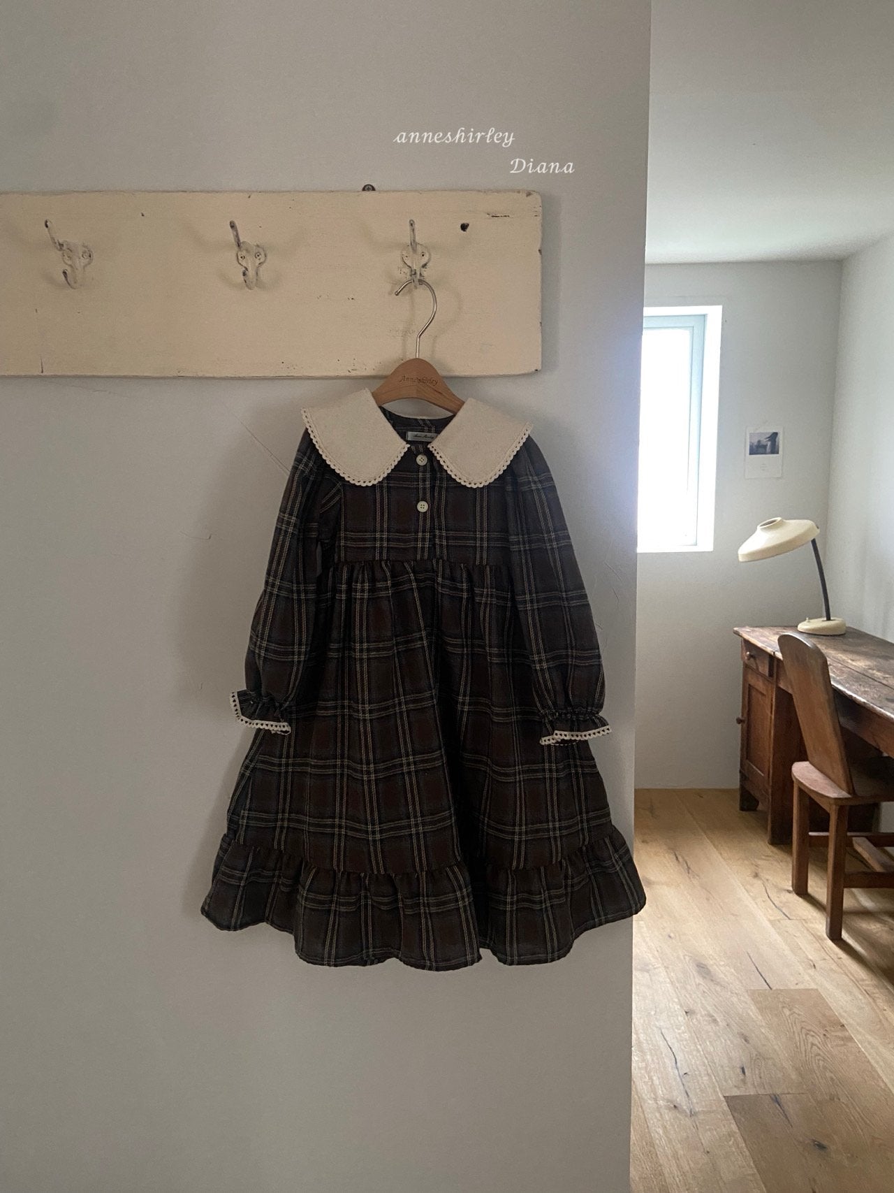 Soft check one piece