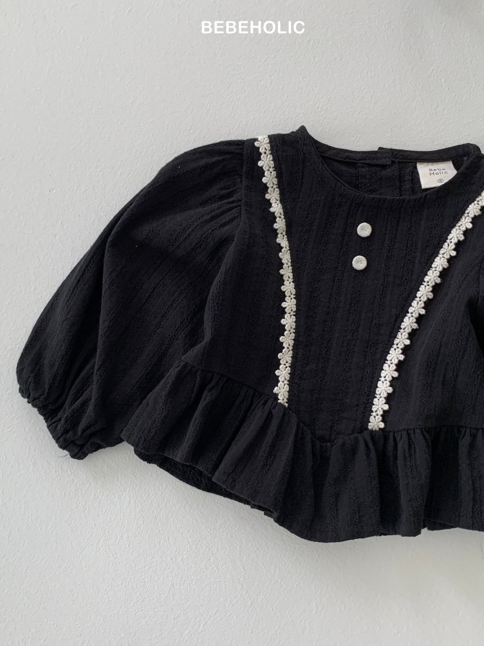 Lace frill peplum blouse