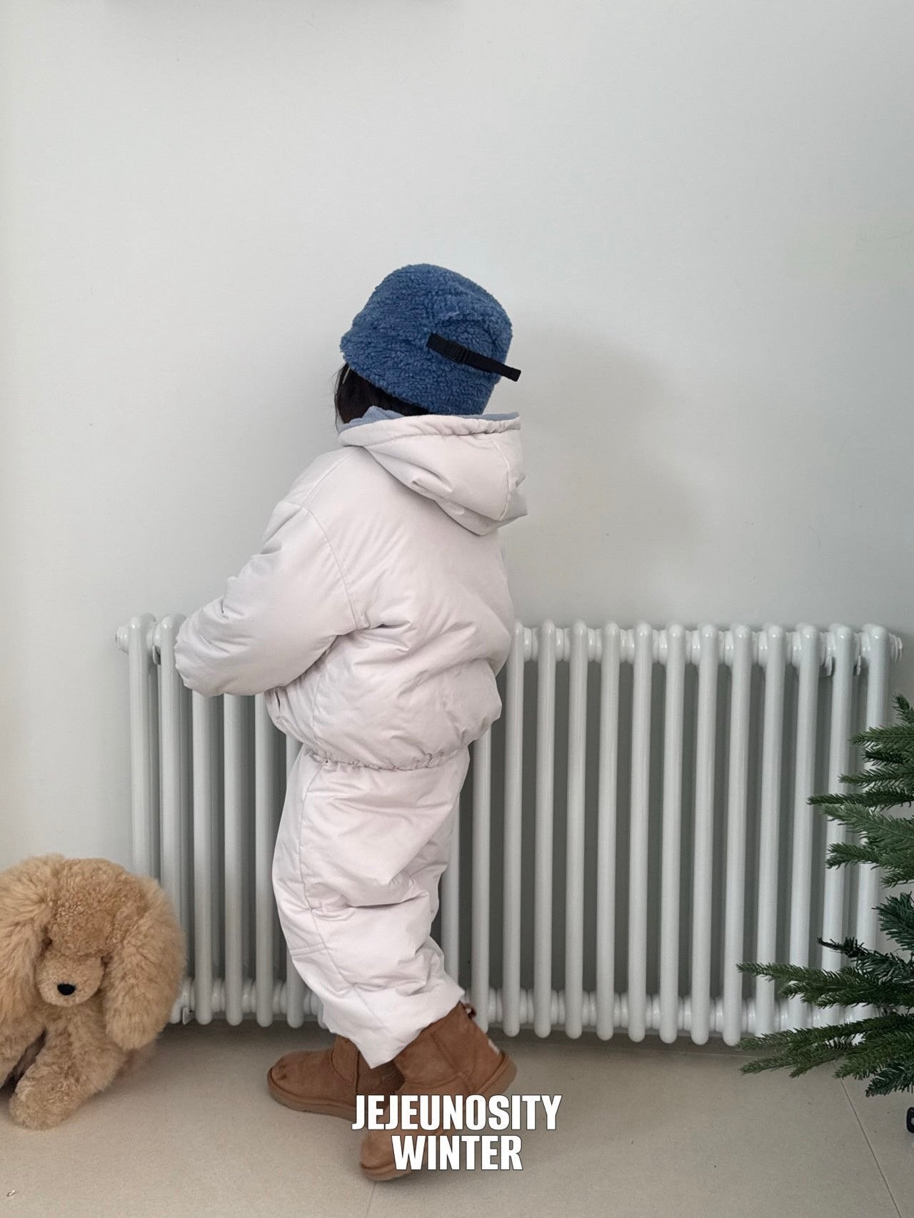 Ive reversible hooded jumper