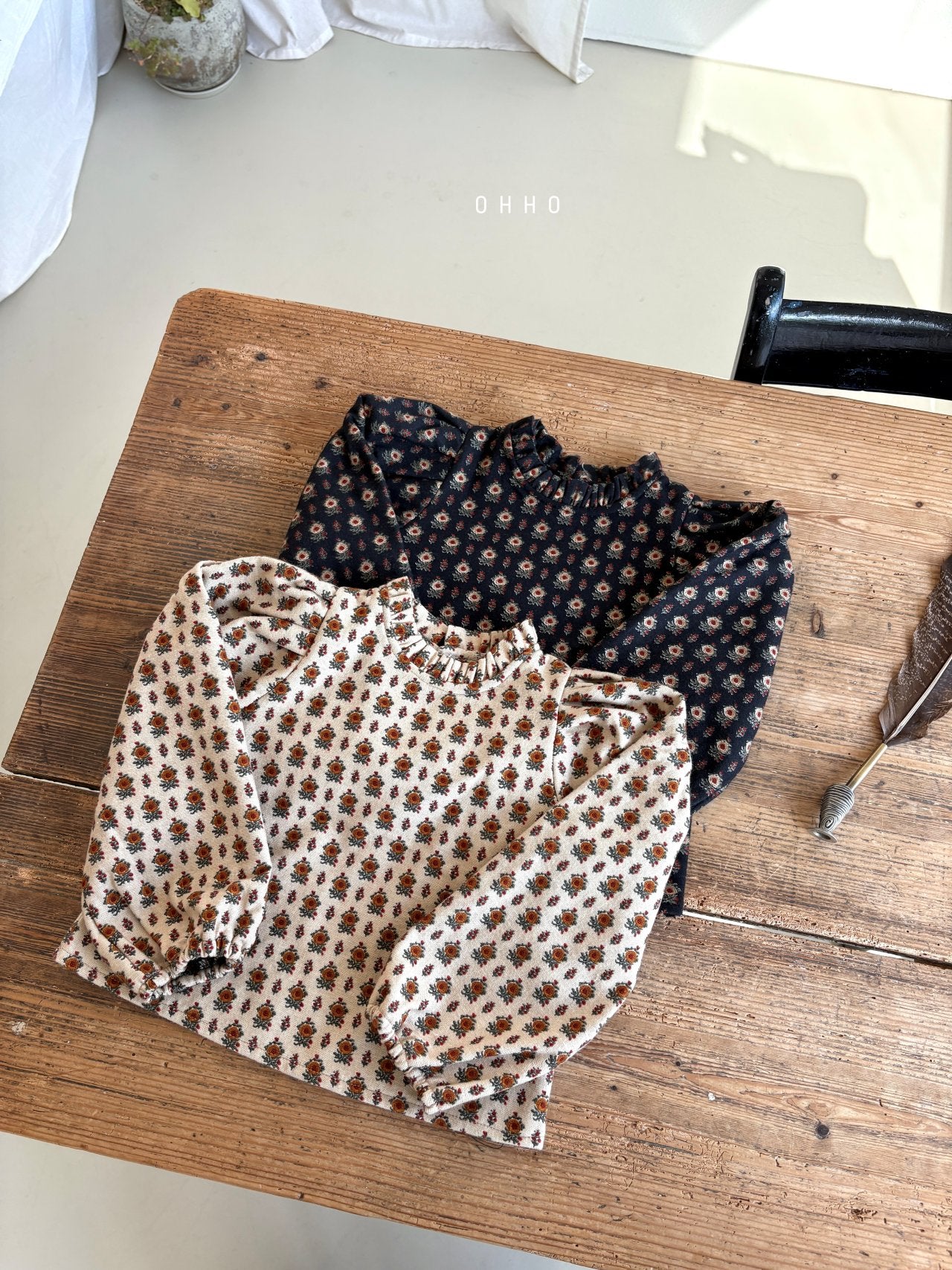 Elle frill fleece blouse