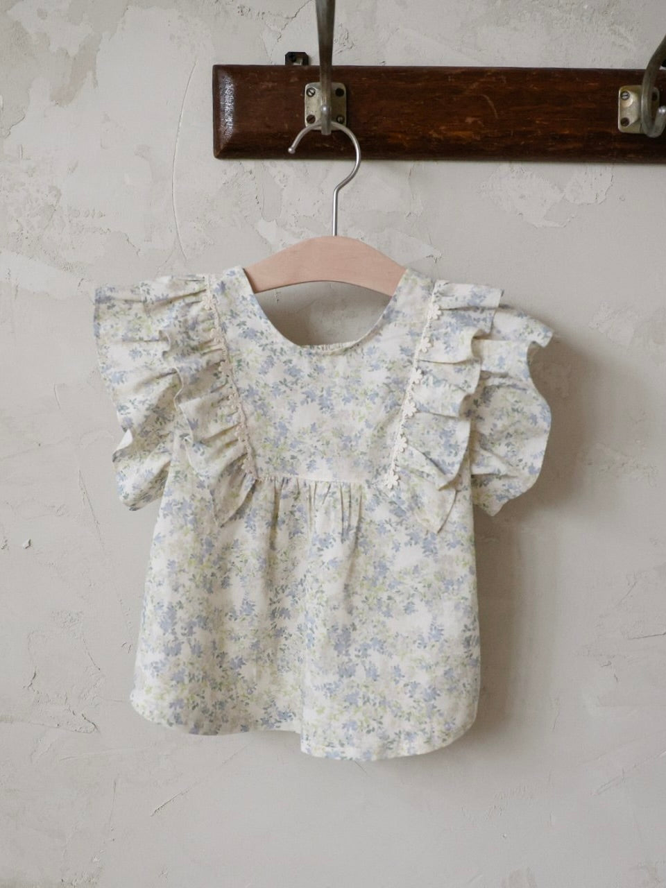 Shine blouse