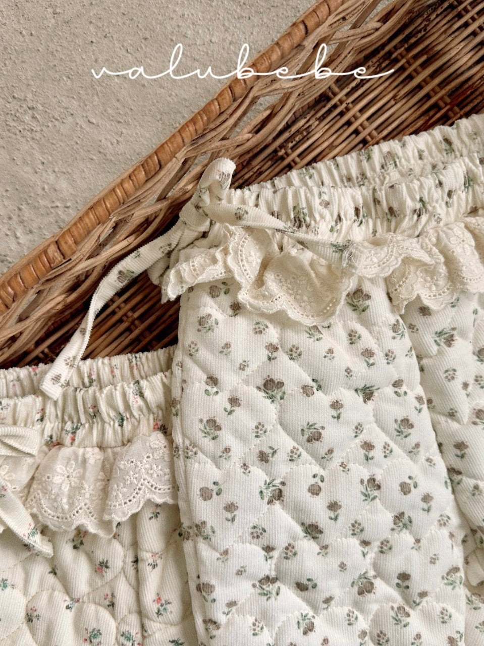 Lace padded pants (baby)