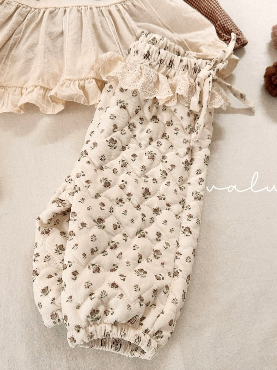 Lace padded pants (baby)