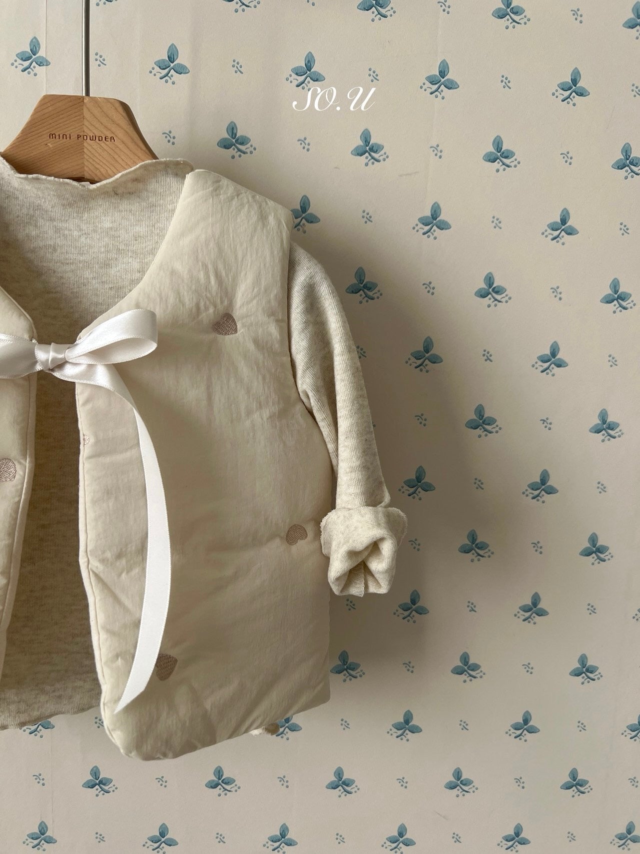 Heart embroidery padding vest