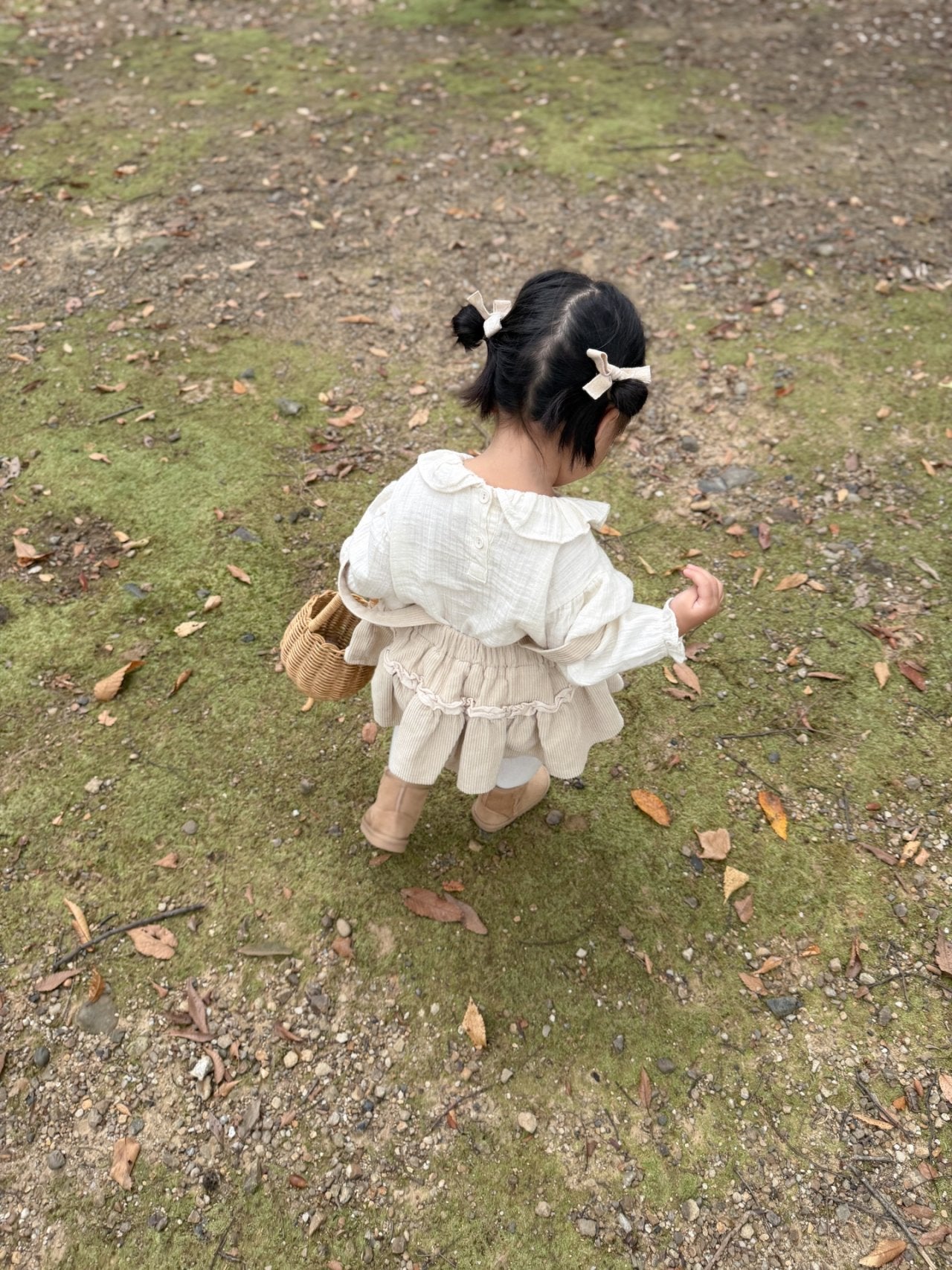 Nougat collar blouse