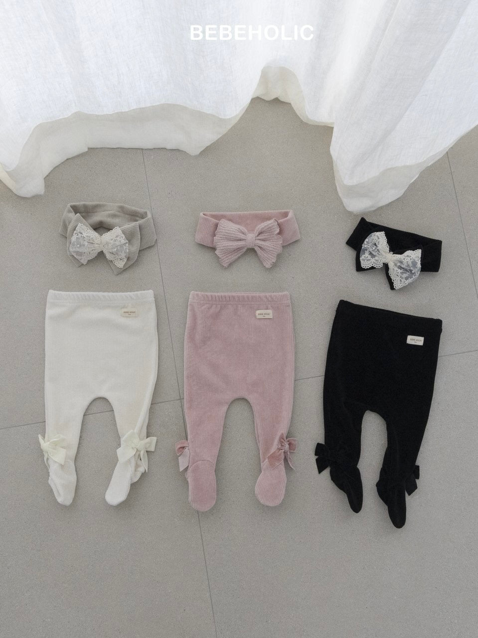 Ribbon footed leggings