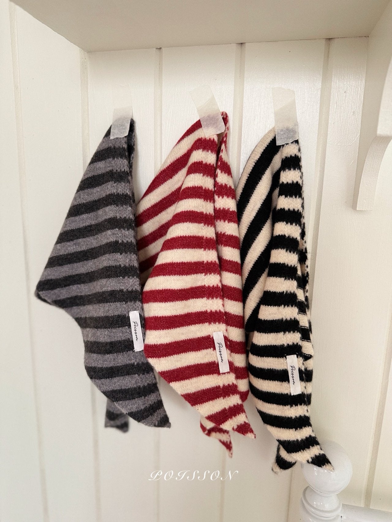 Striped knit scarf