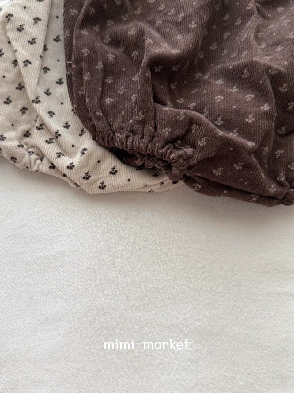 Natural suspender bloomer