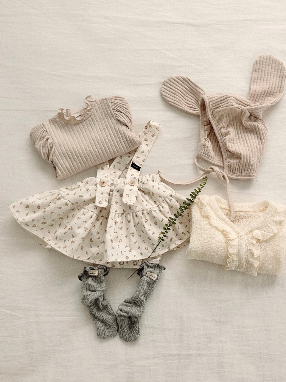 Flower suspender skirt bloomer (baby)