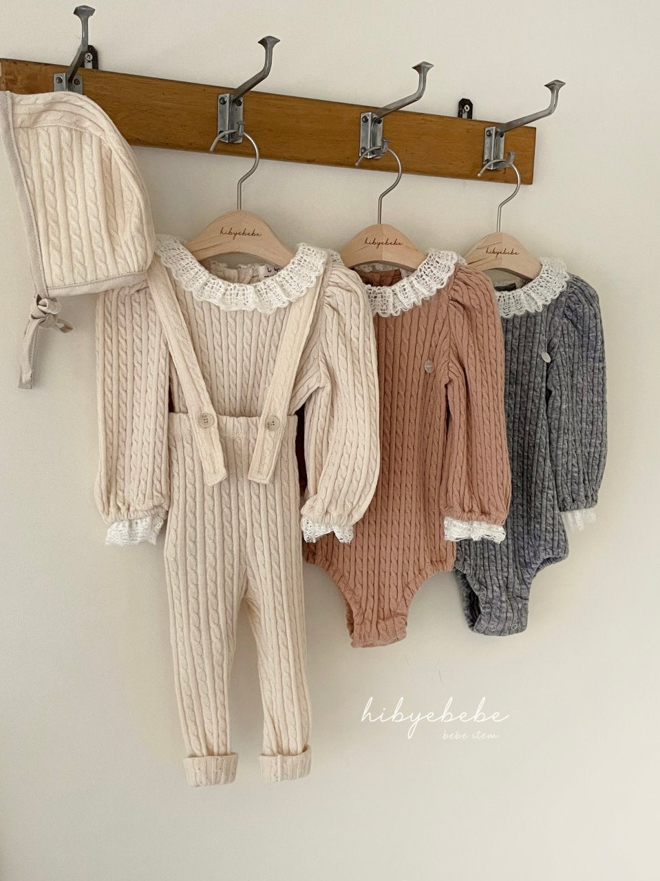 Ellis knit suspender leggings set