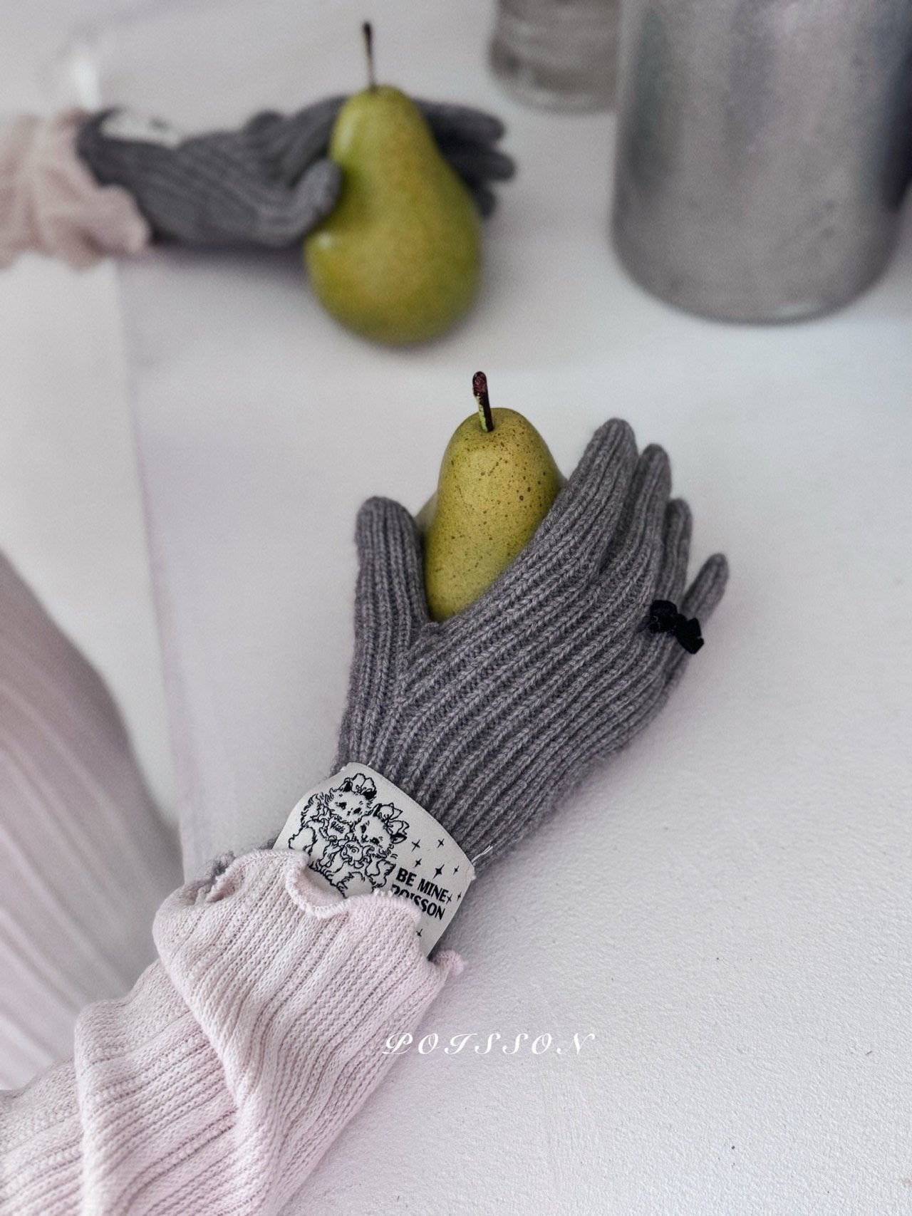 Ribbon winter gloves