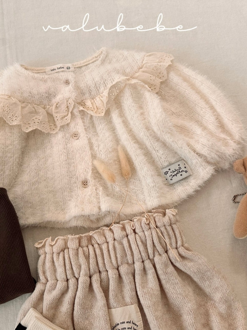 Lace yoke cardigan (baby)