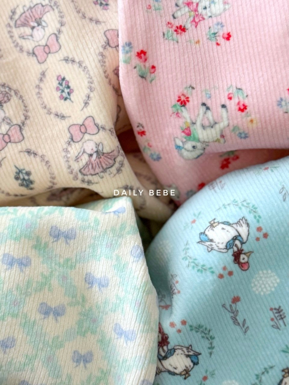 Pattern mink jogger pants