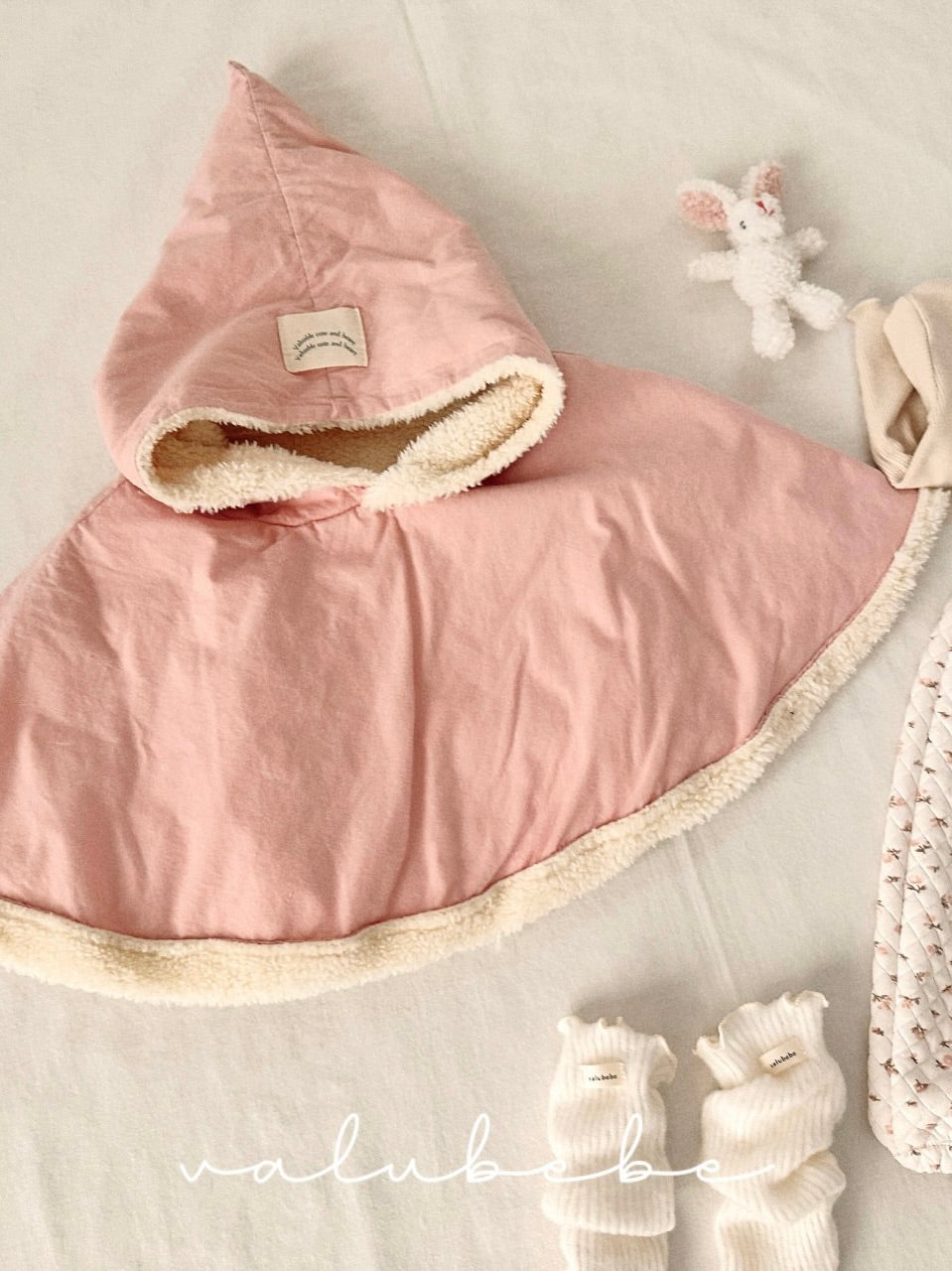 Cocoon fluffy hooded cape (baby)