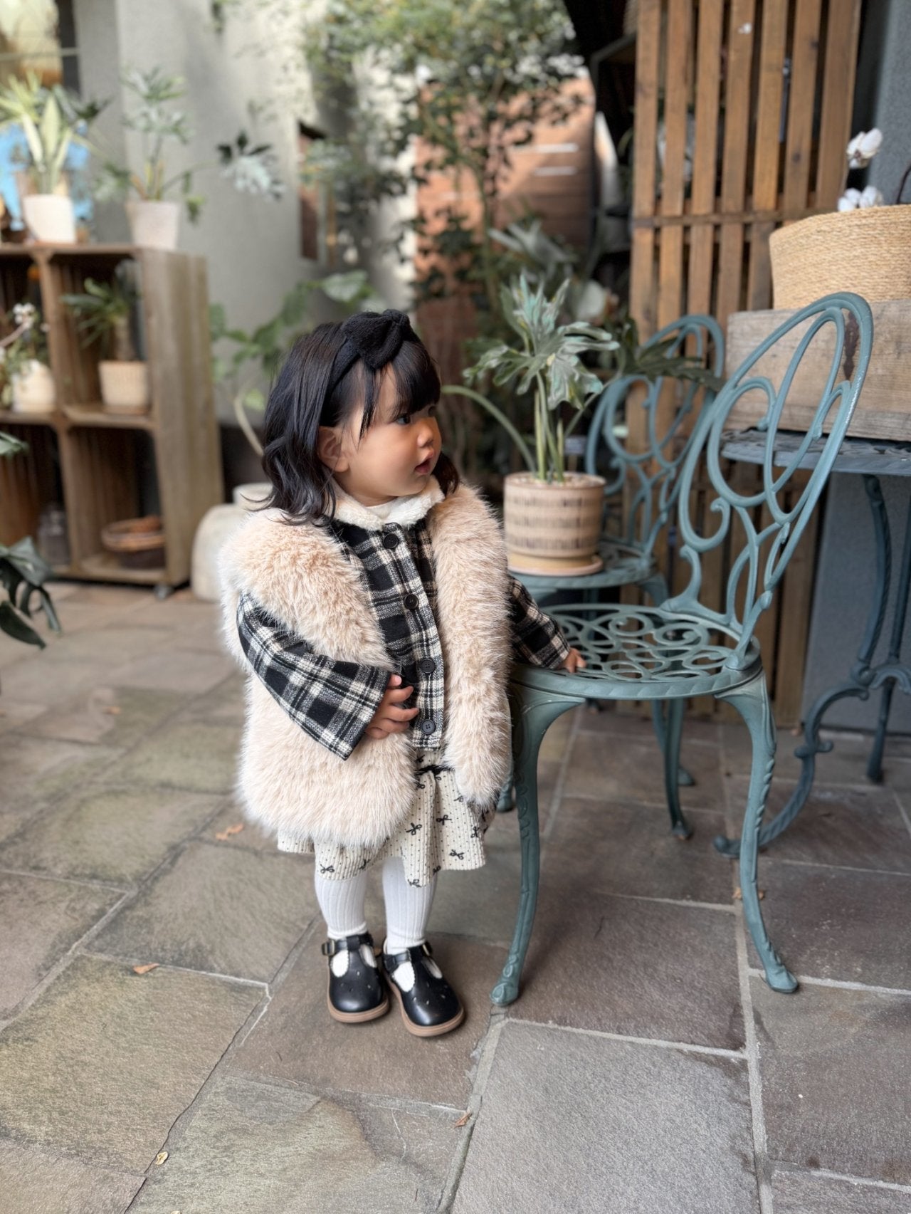 Check collar winter coat