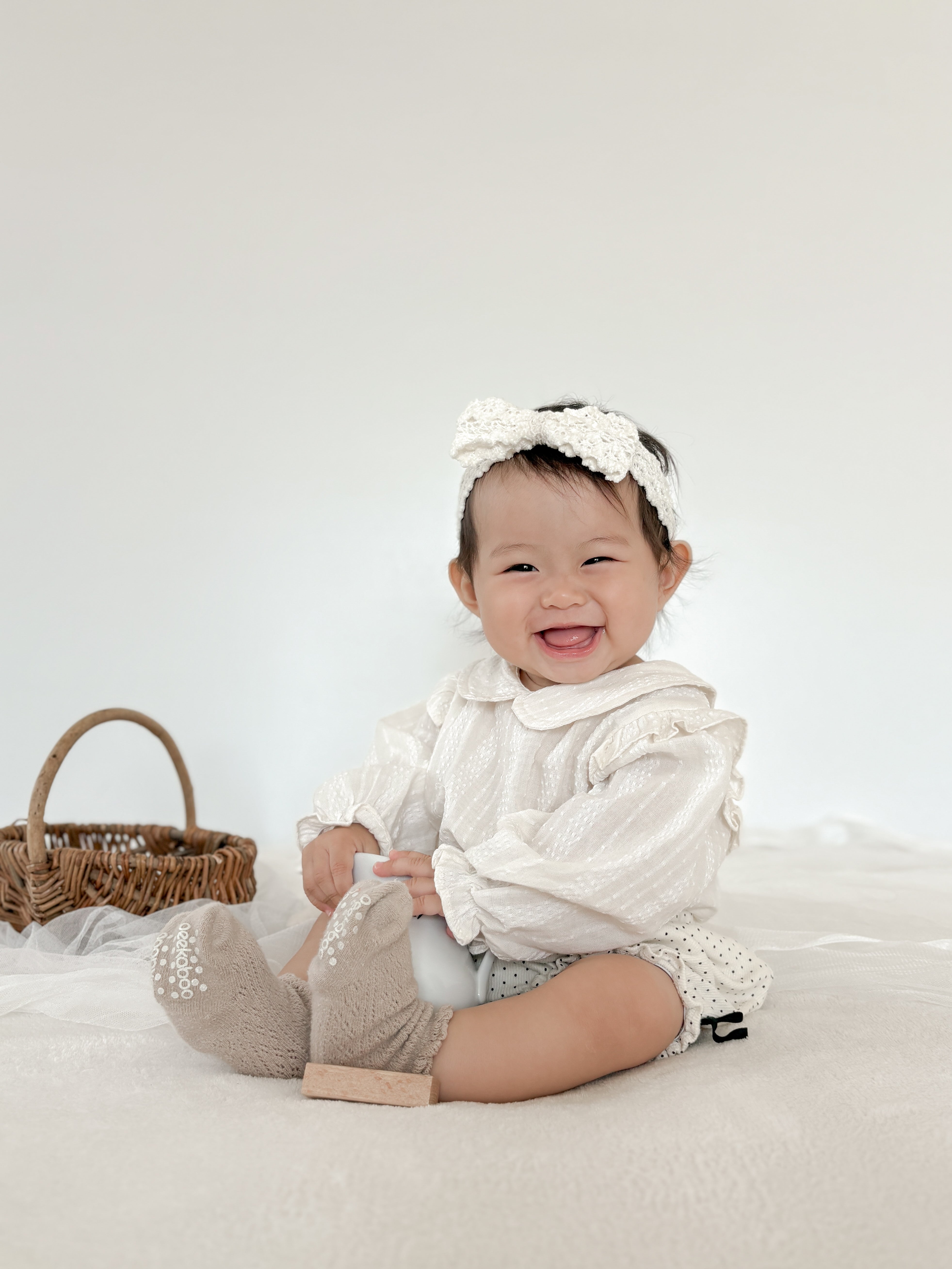 Milk ribbon hairband