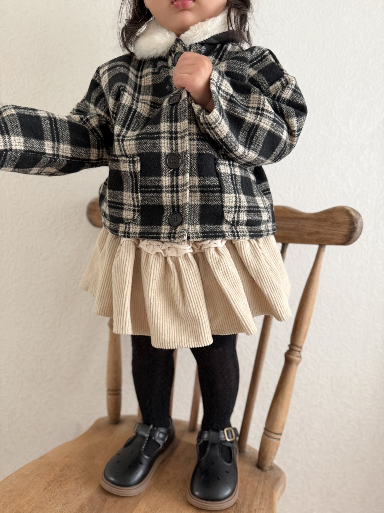 Check collar winter coat