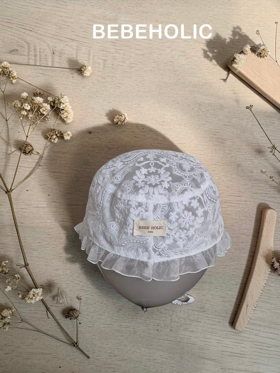 Lace ribbon bonnet