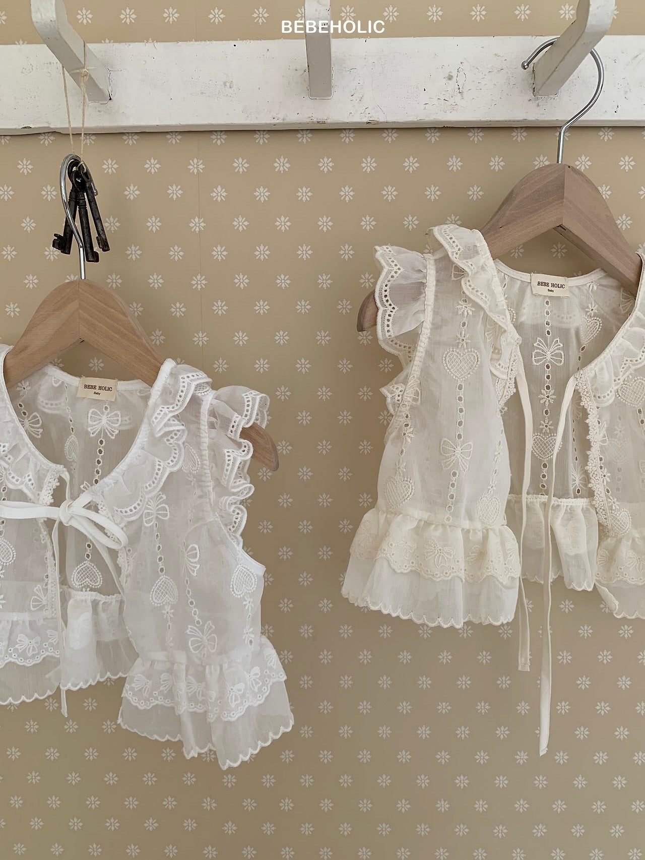 Heart ribbon vest