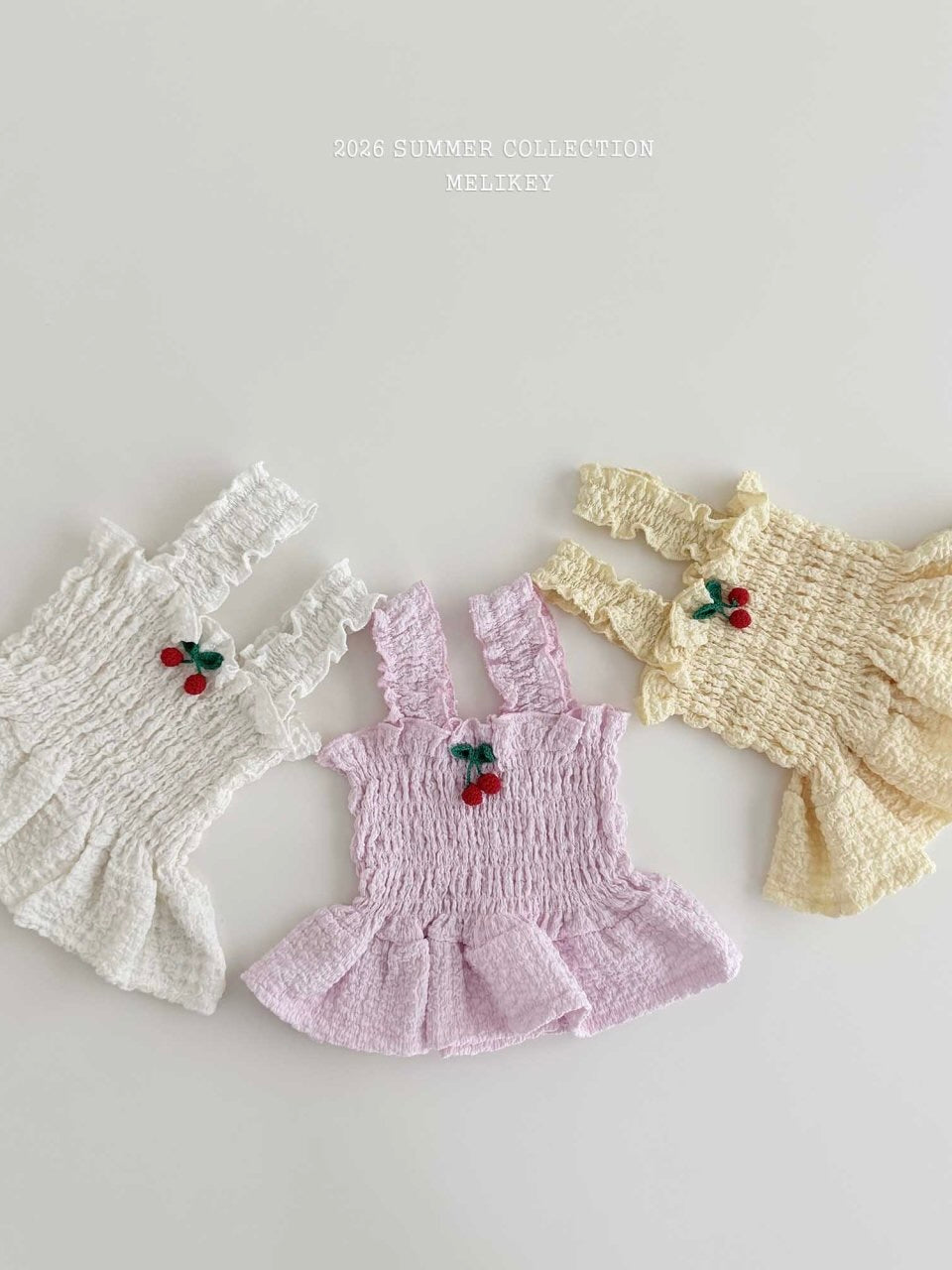 Cherry tucking blouse