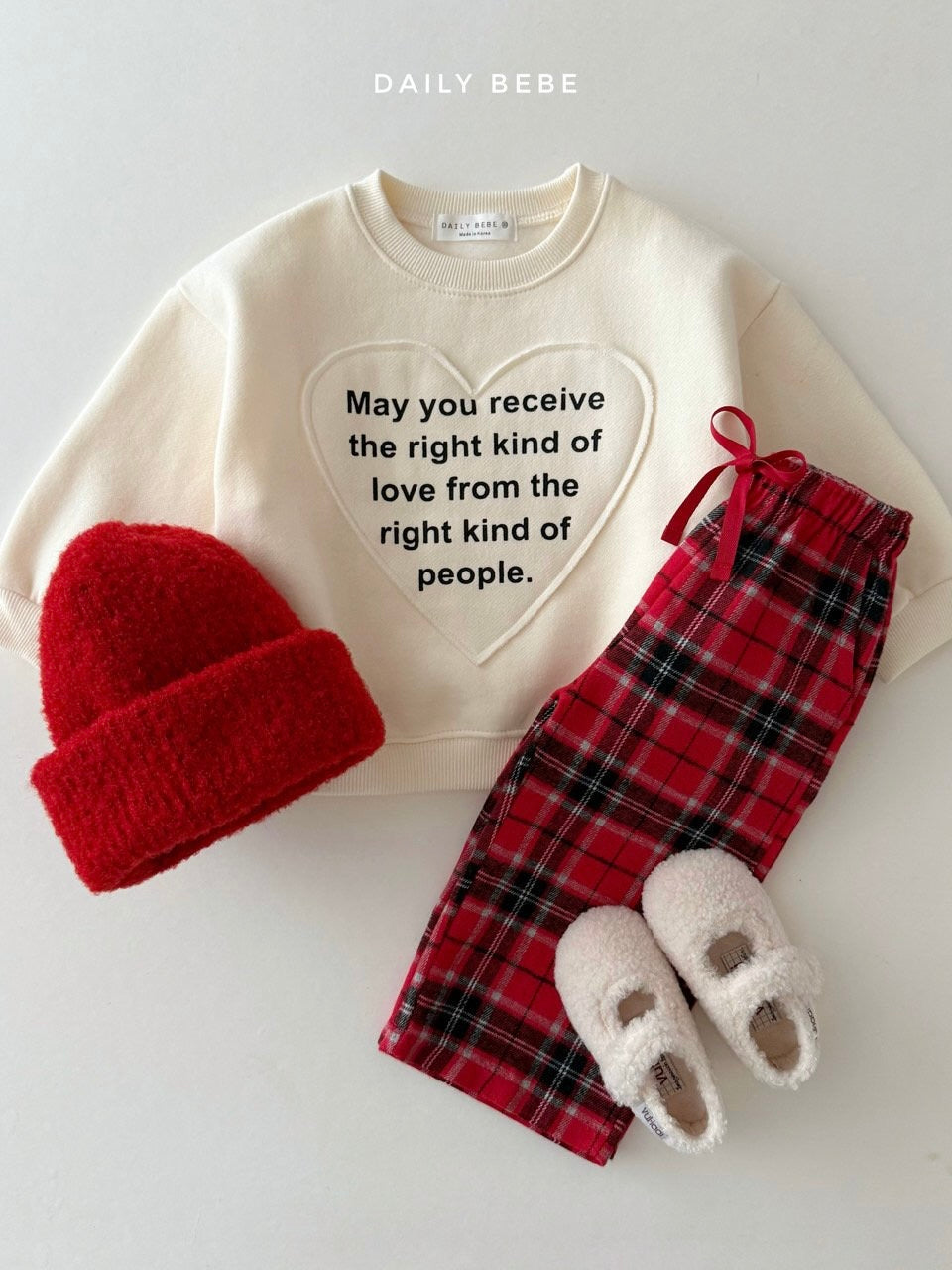 Heart patch sweatshirt