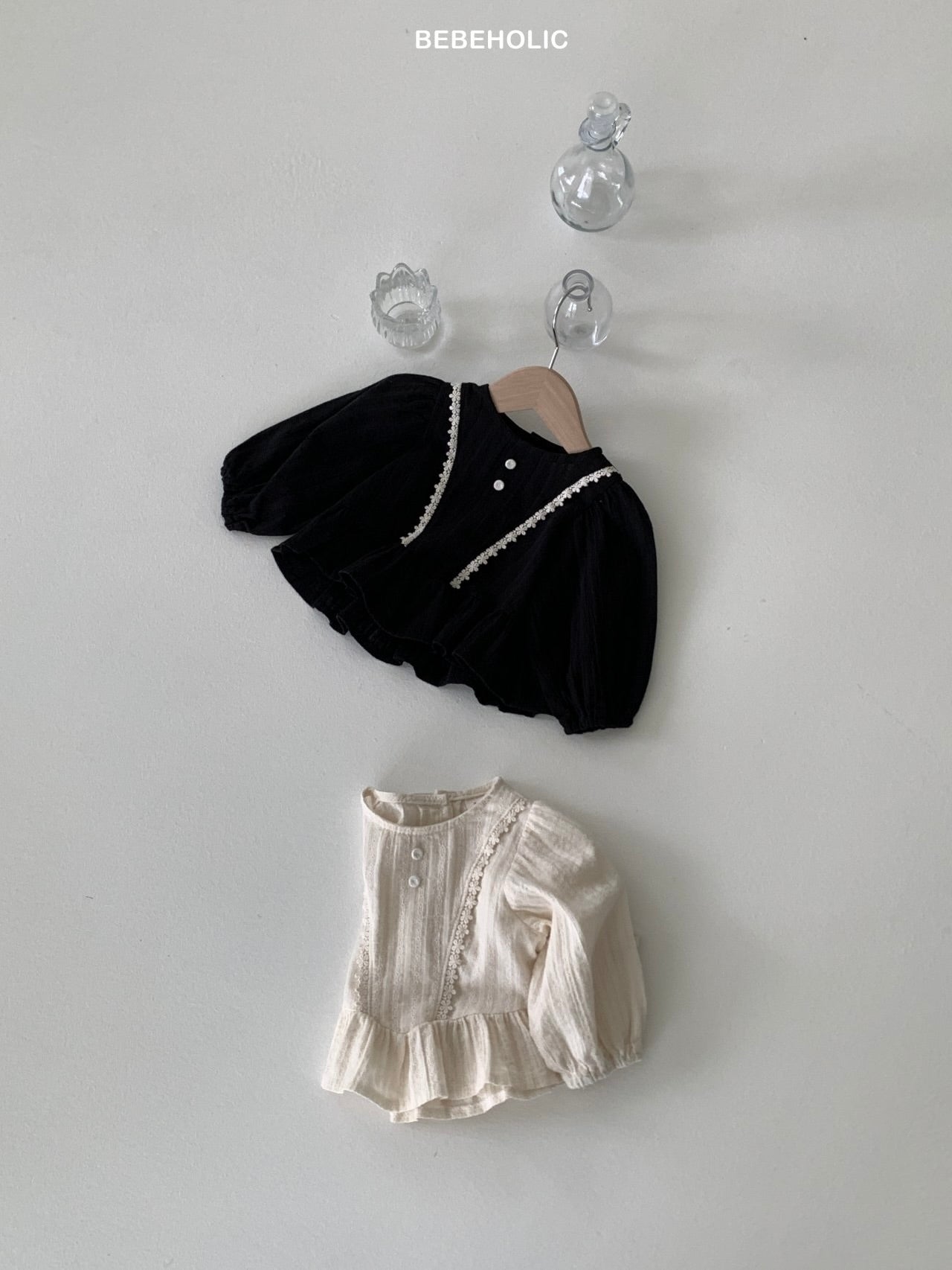 Lace frill peplum blouse