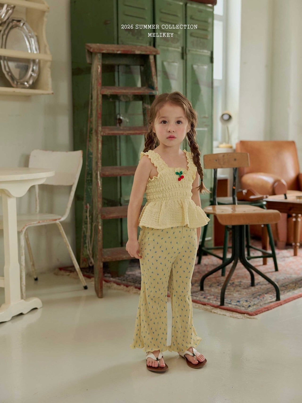 Cherry tucking blouse