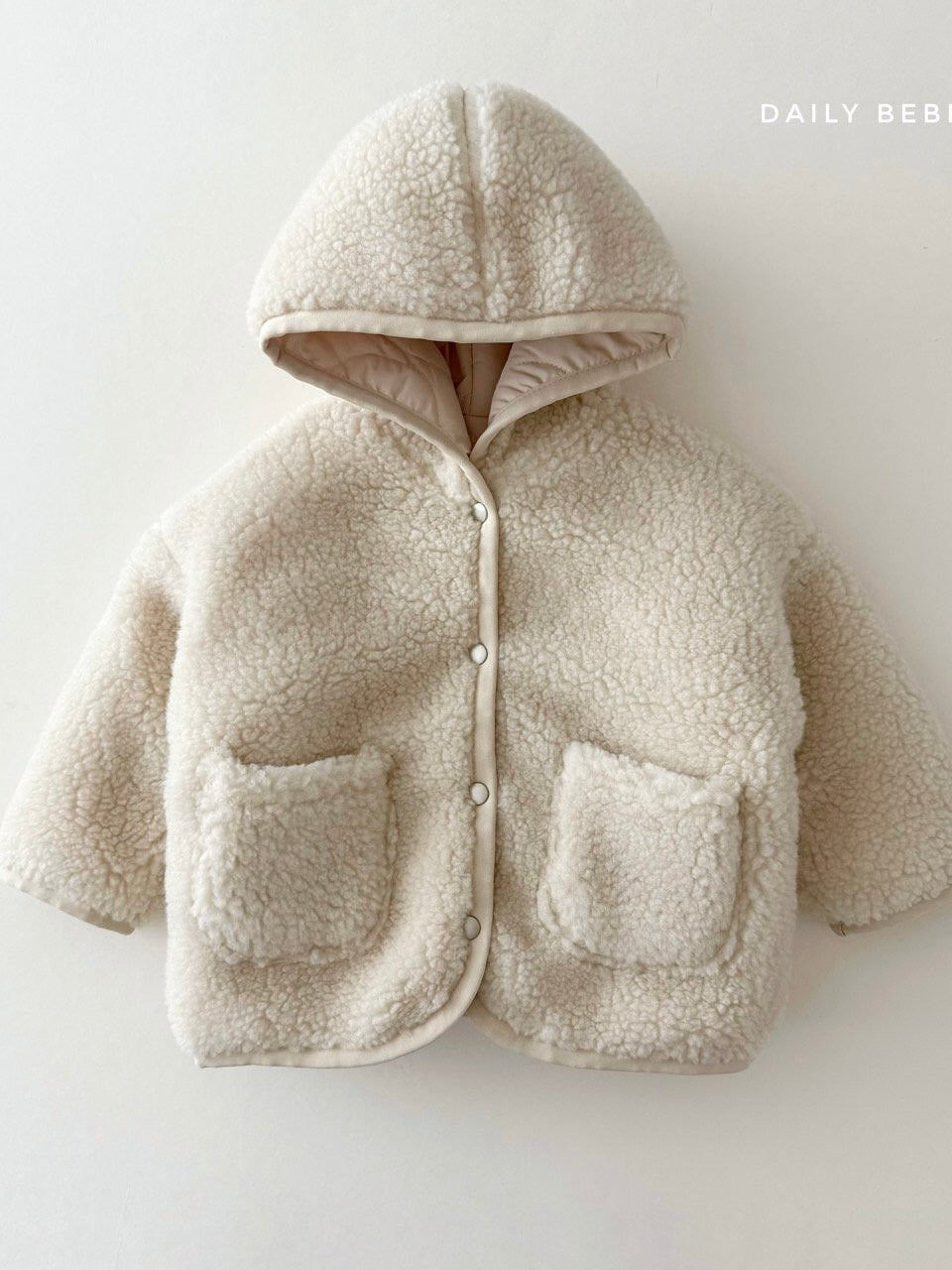 Reversible hooded jumper