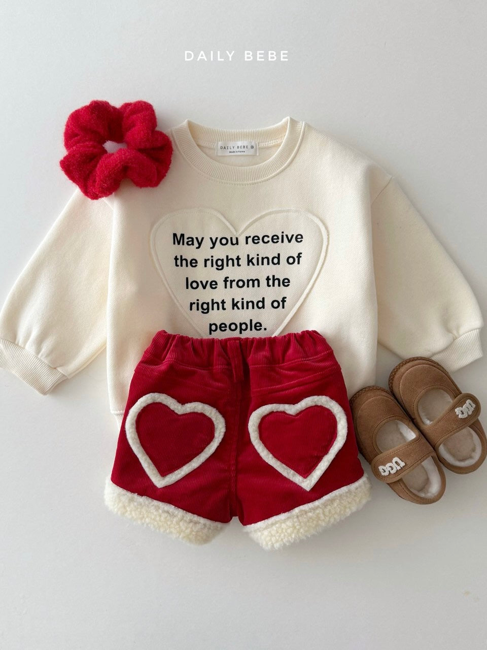 Heart patch sweatshirt