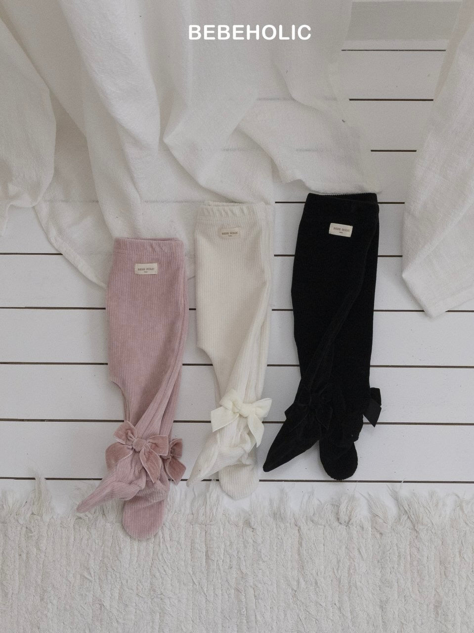 Ribbon footed leggings