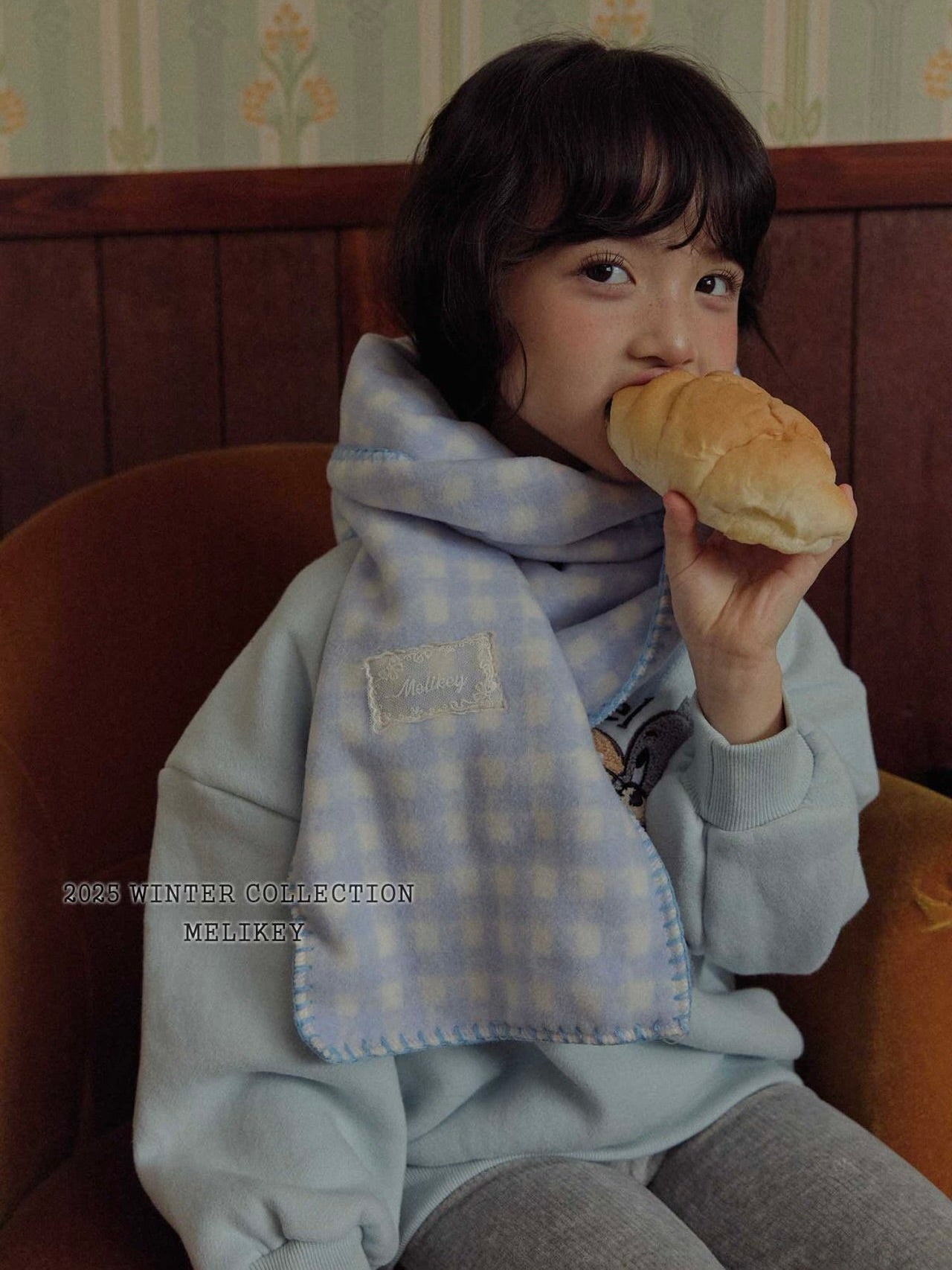 Fleece check muffler