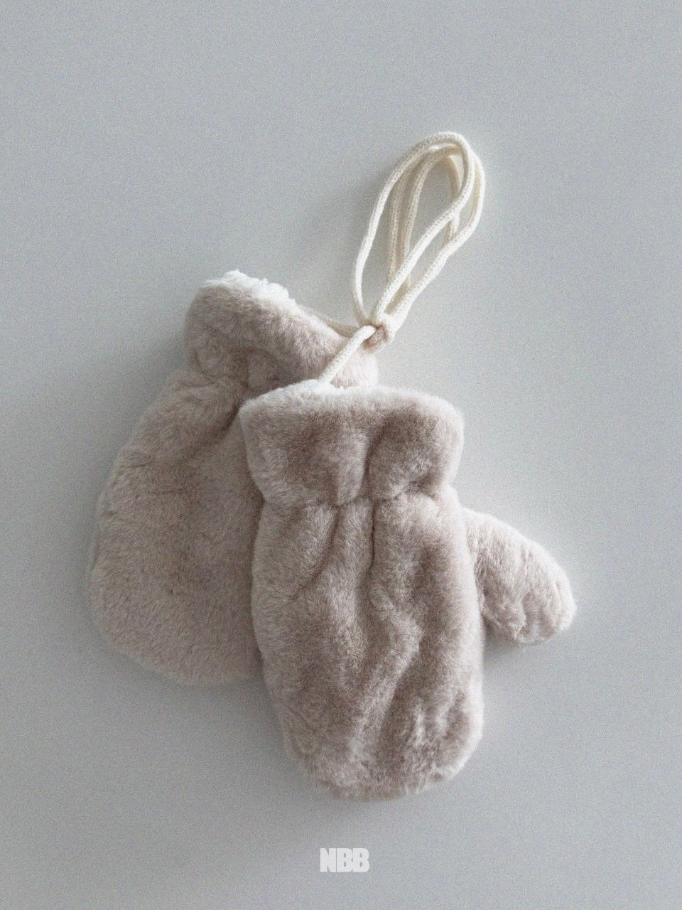 Winter fluffy gloves