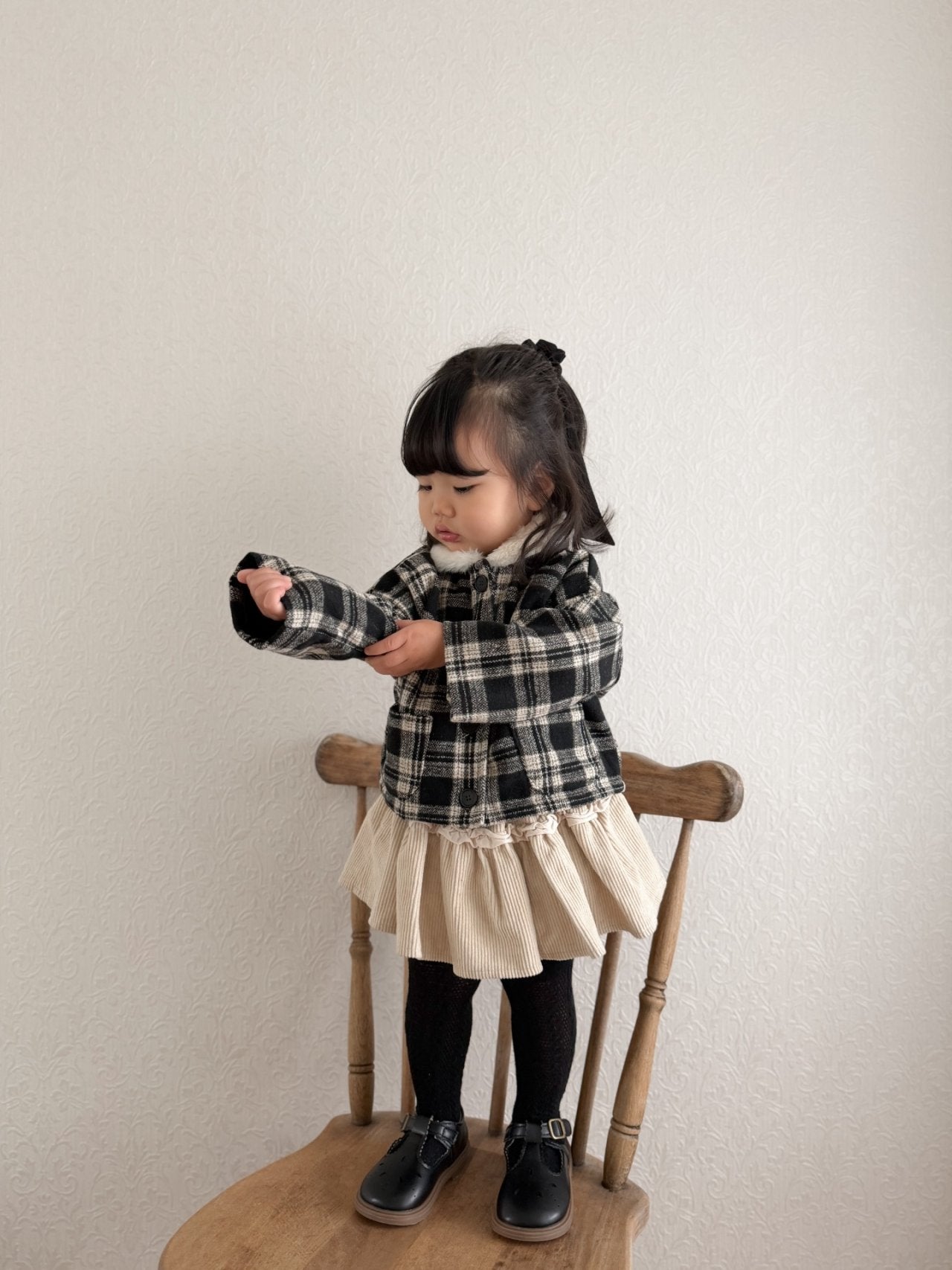 Check collar winter coat