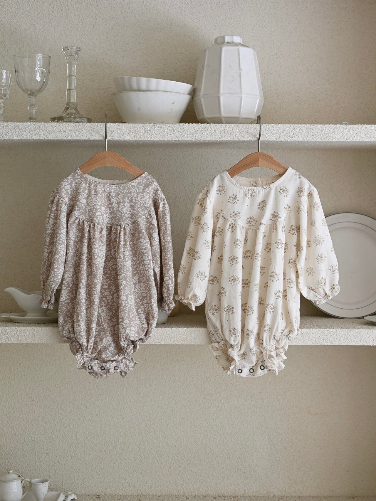 Shirring flower rompers