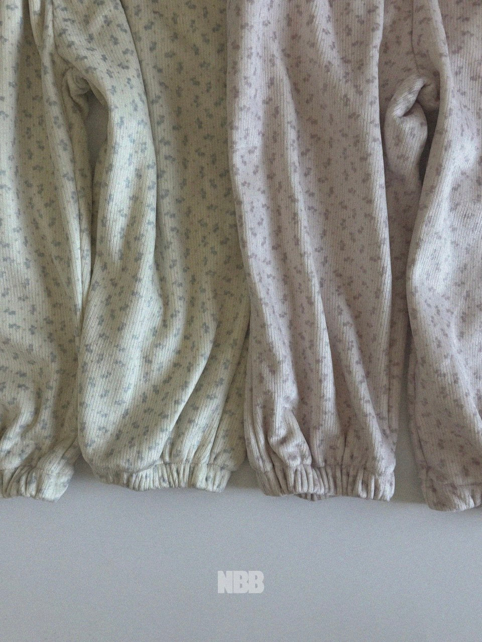 Flower boa jogger pants