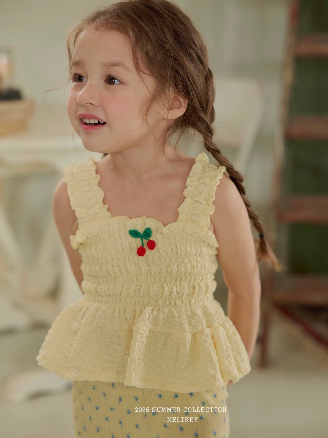 Cherry tucking blouse