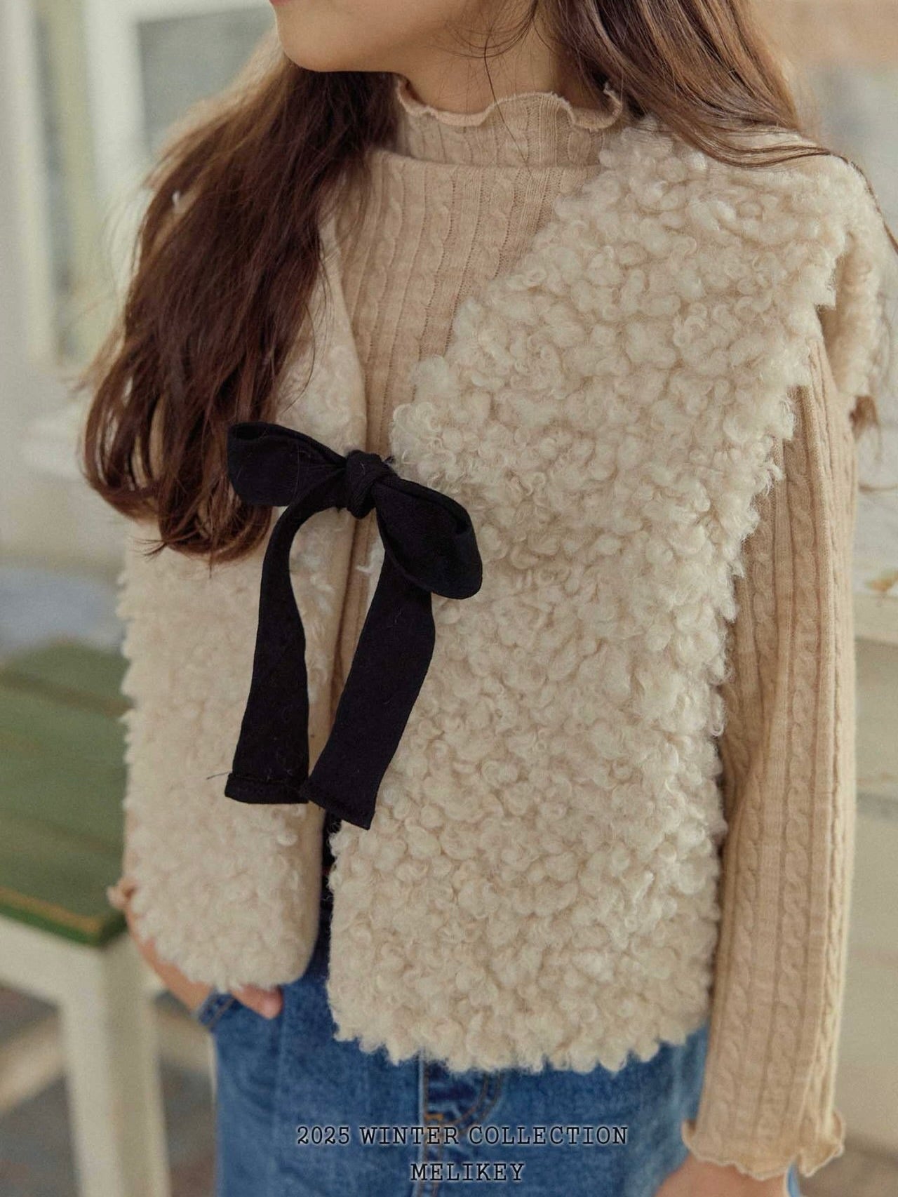 Boa ribbon vest