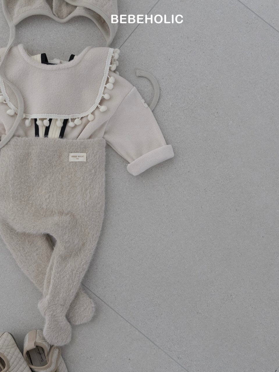 Angora footed leggings