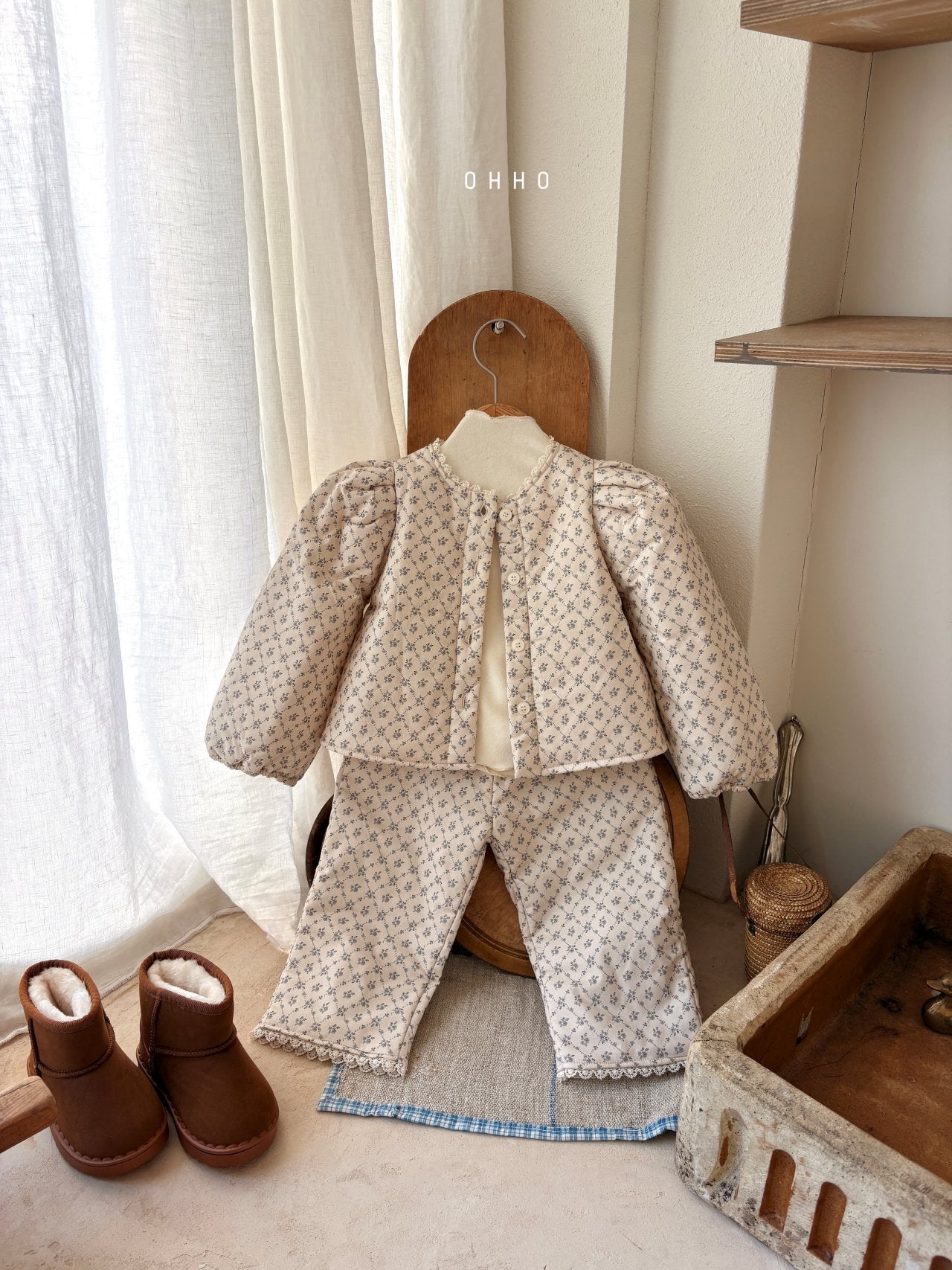 Rose lace padded jacket