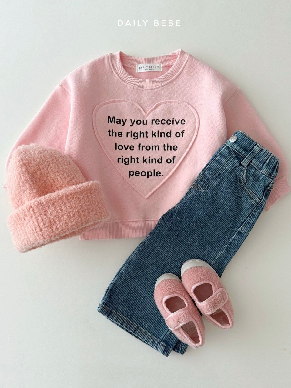 Heart patch sweatshirt