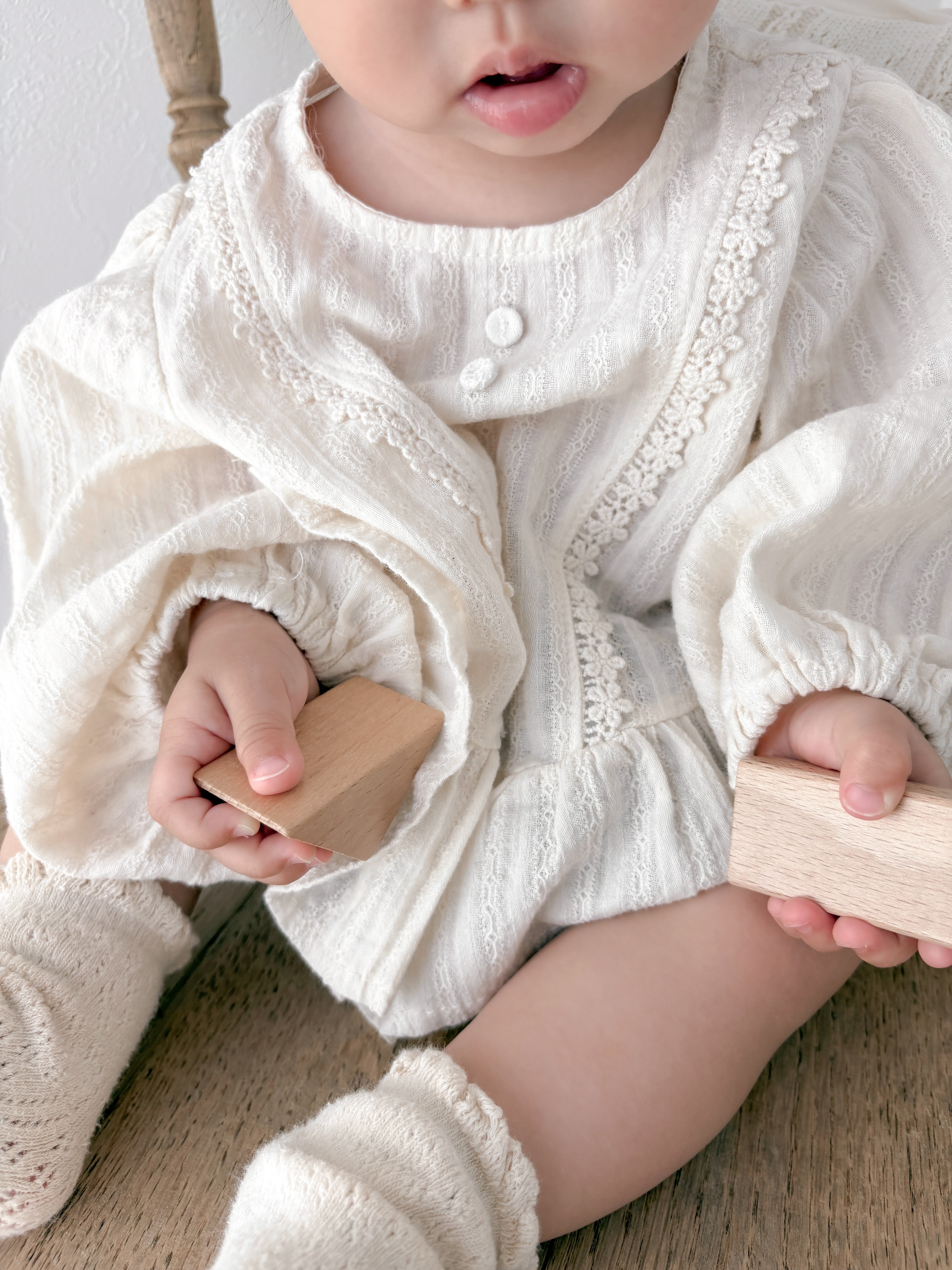 Lace frill peplum blouse