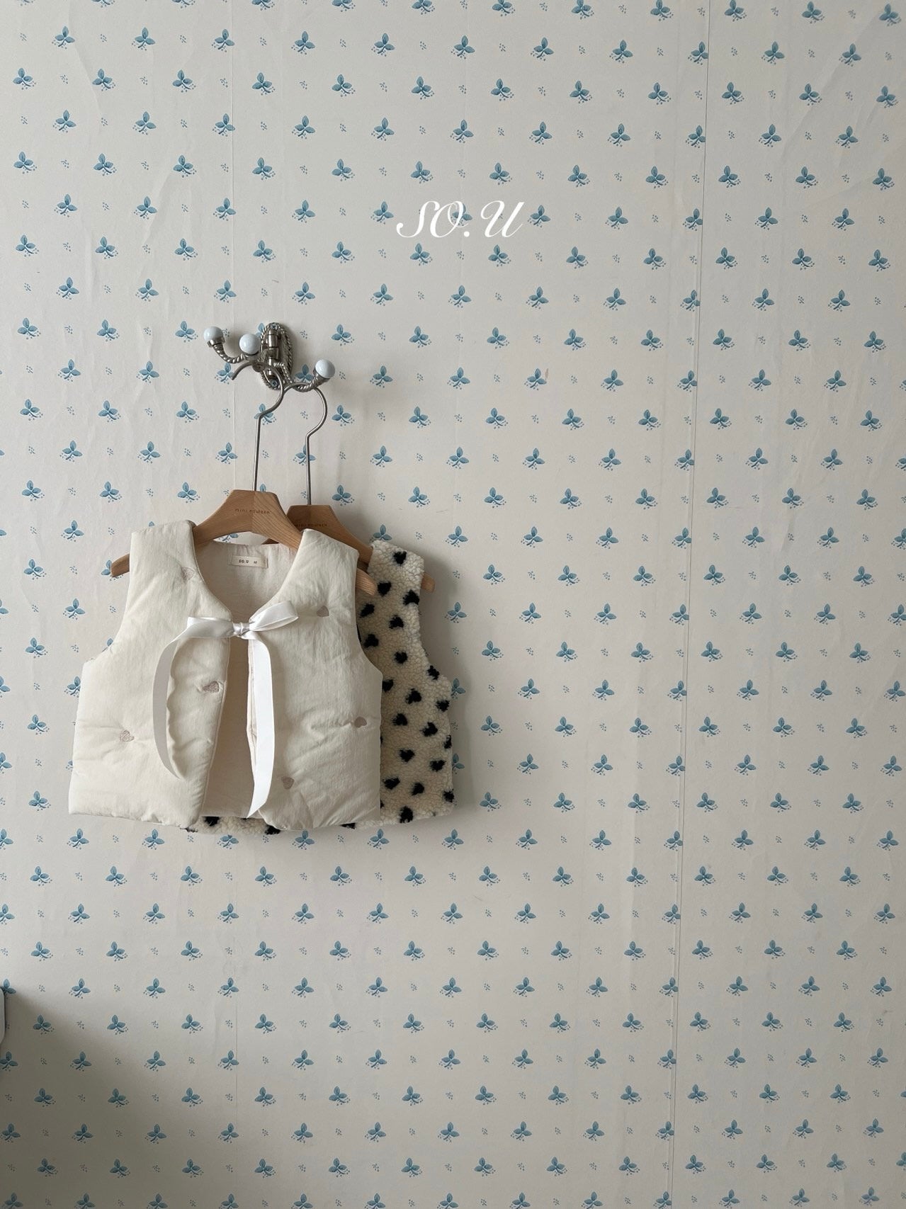 Heart embroidery padding vest