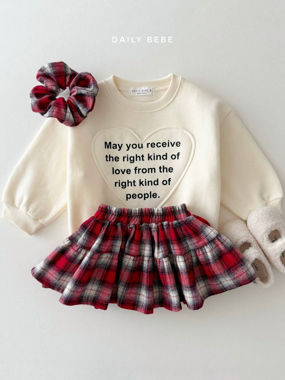 Heart patch sweatshirt