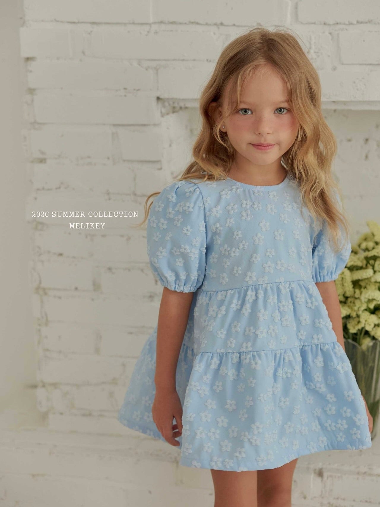 Shine back ribbon one piece
