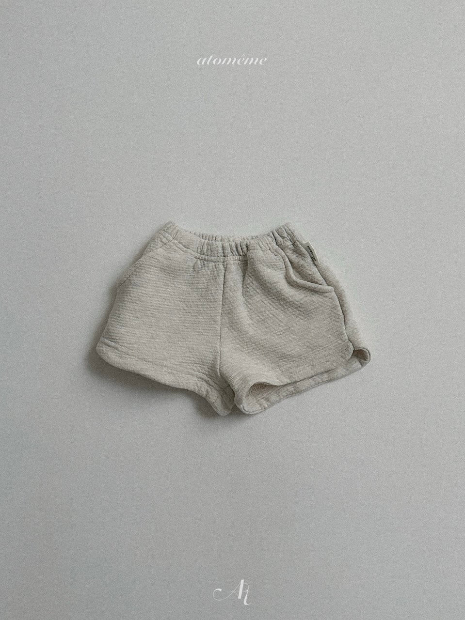 Minimalist pants