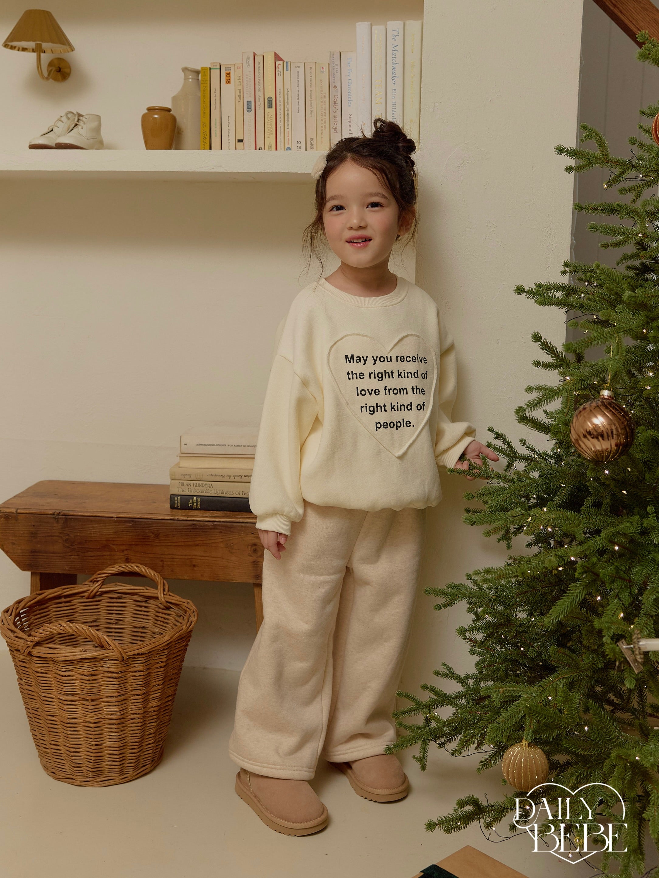 Heart patch sweatshirt