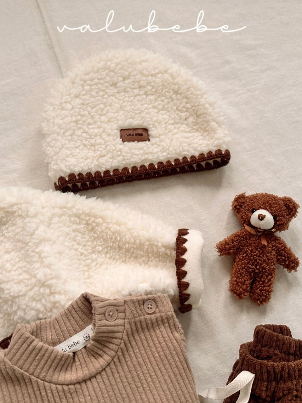 Fluffy beanie (baby)