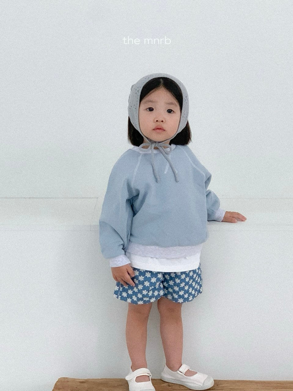 Momo colored sweatshirt