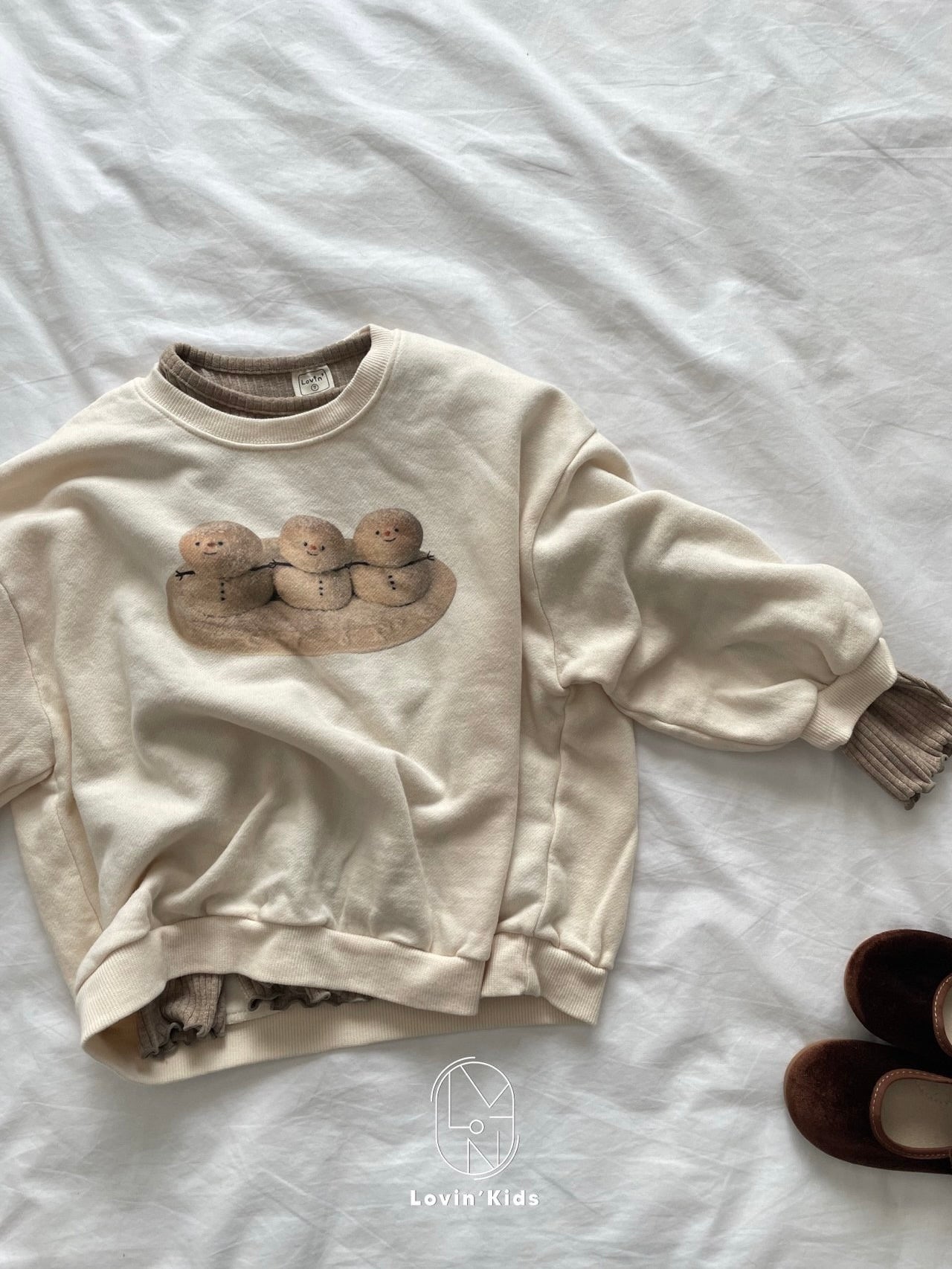 Snow friends fleece sweatshirt
